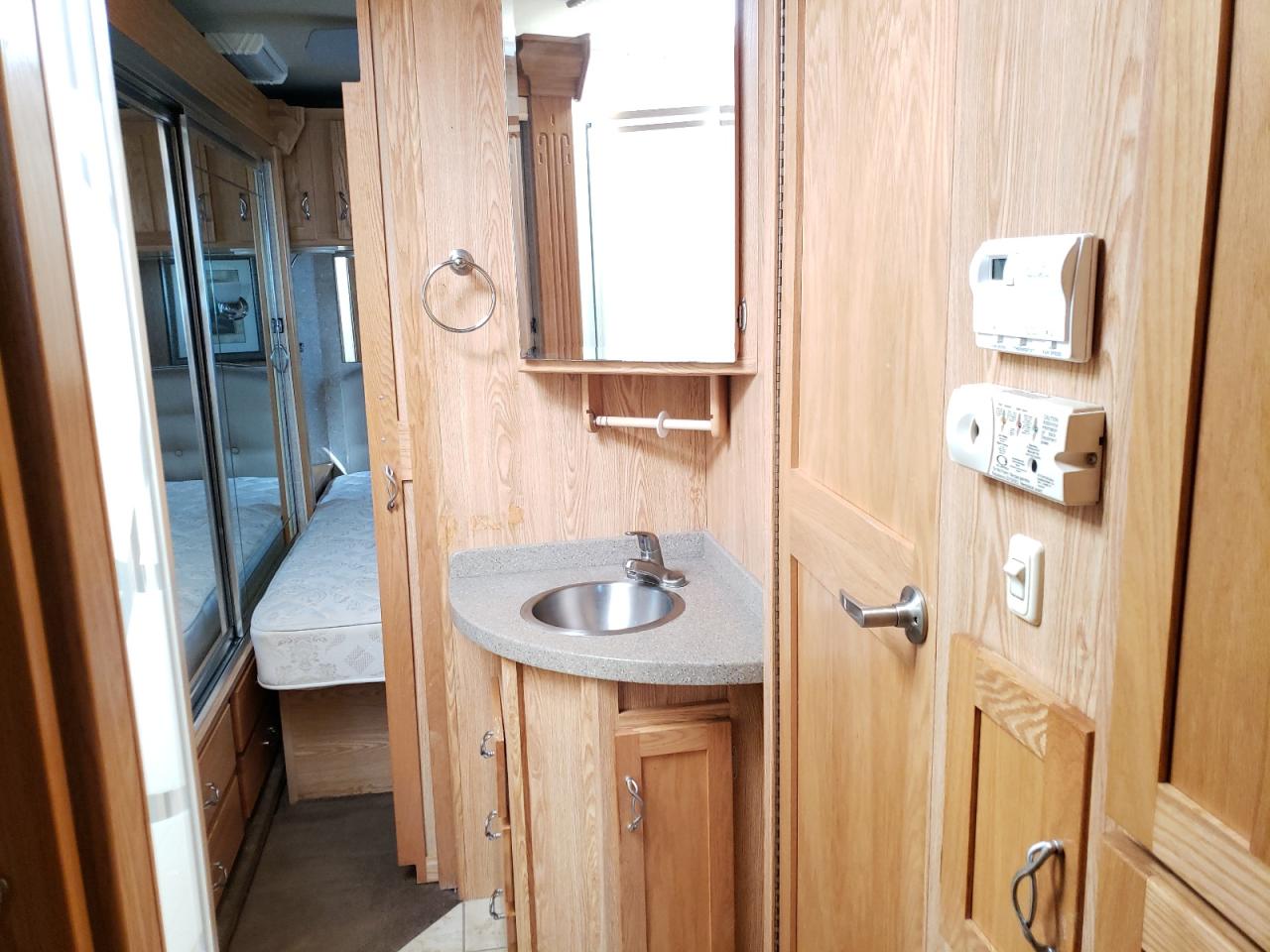 2006 Freightliner Chassis X Line Motor Home VIN: 4UZAB2DC86CW80067 Lot: 71594284