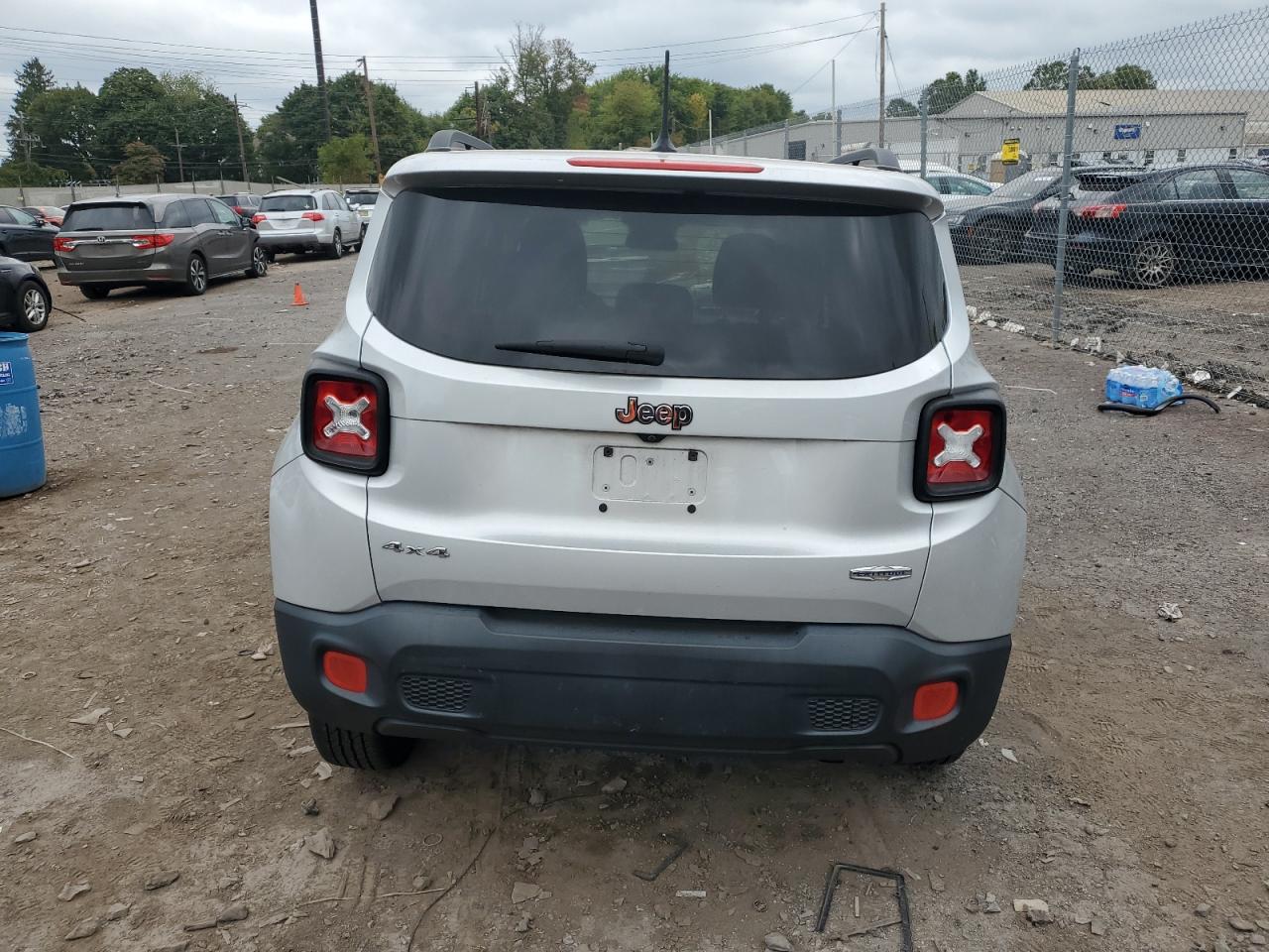 ZACCJBBB5HPE50589 2017 Jeep Renegade Latitude