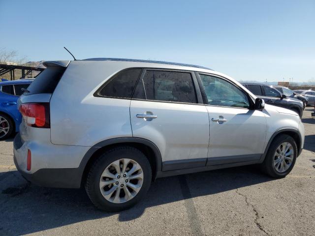  KIA SORENTO 2014 Srebrny