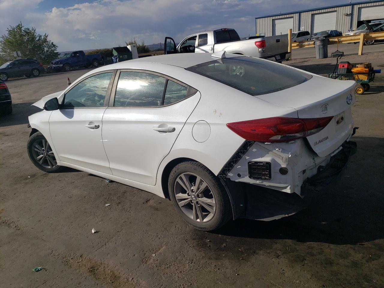 2017 Hyundai Elantra - Image 2