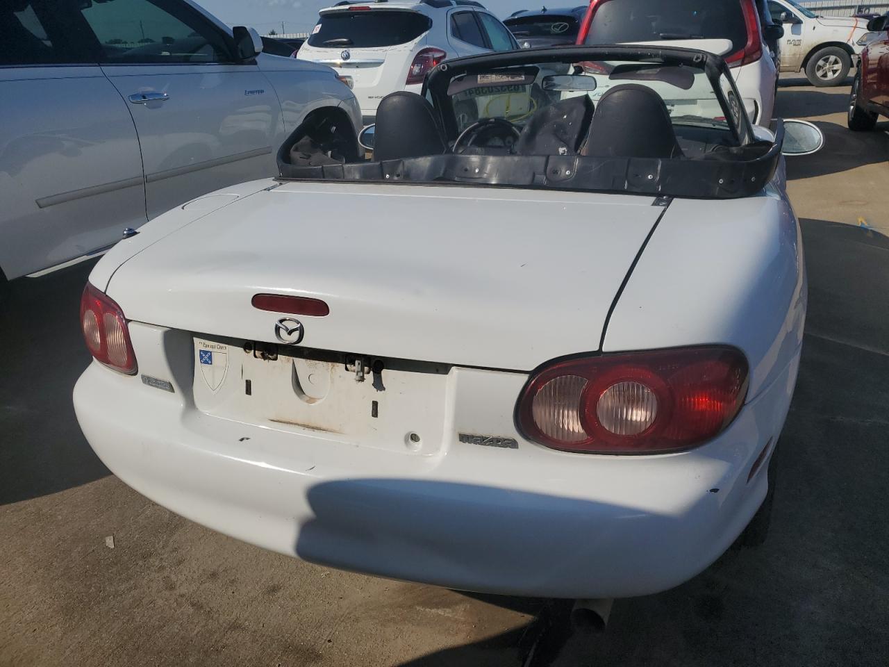 JM1NB353020226689 2002 Mazda Mx-5 Miata Base