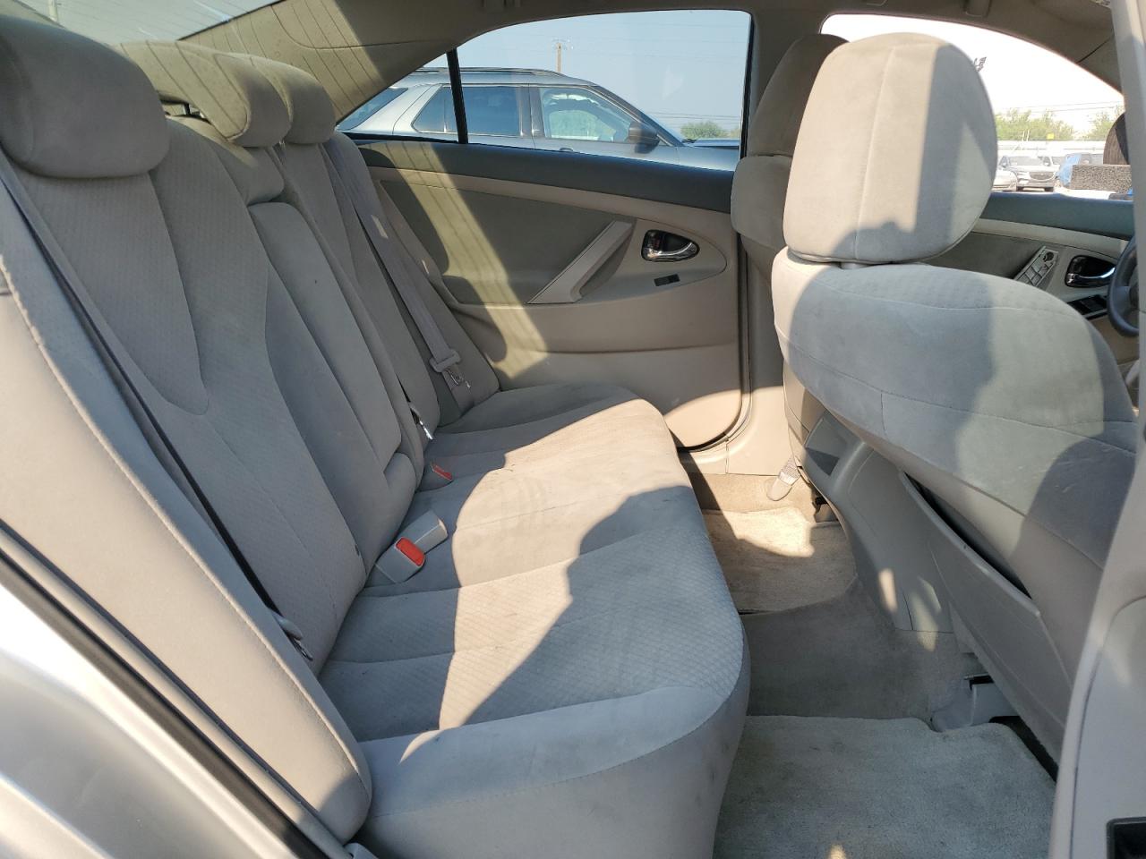 2009 Toyota Camry - Image 10