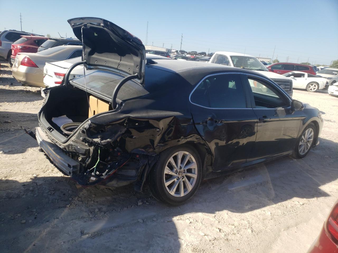 2021 Toyota Camry - Image 3