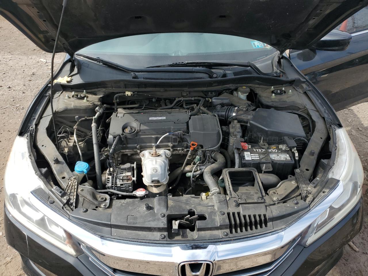 1HGCR2F3XGA039636 2016 Honda Accord Lx