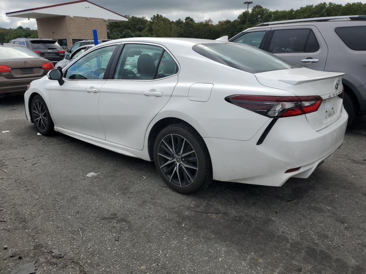 2021 Toyota Camry - Image 2