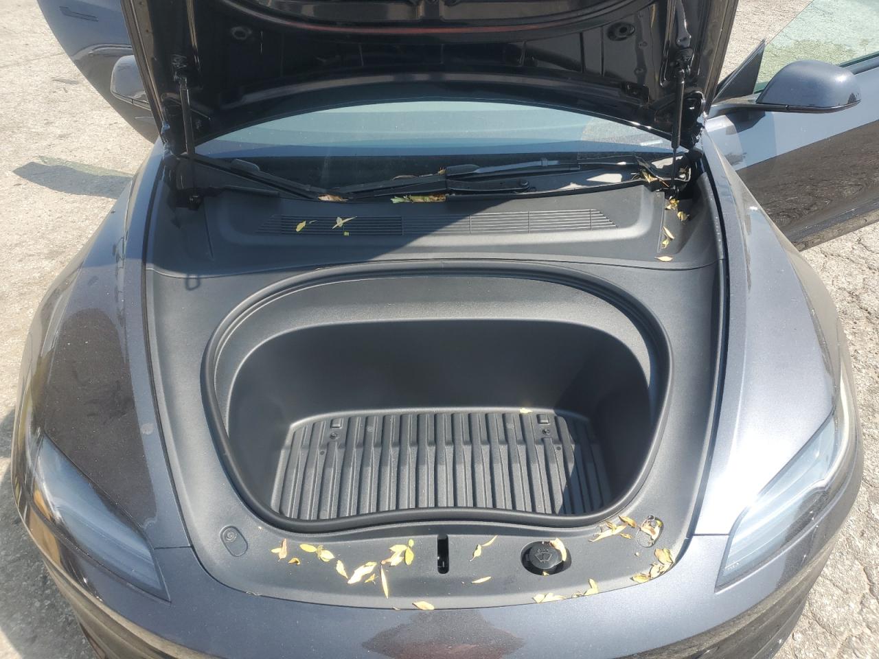 5YJ3E1EA5RF835581 2024 Tesla Model 3