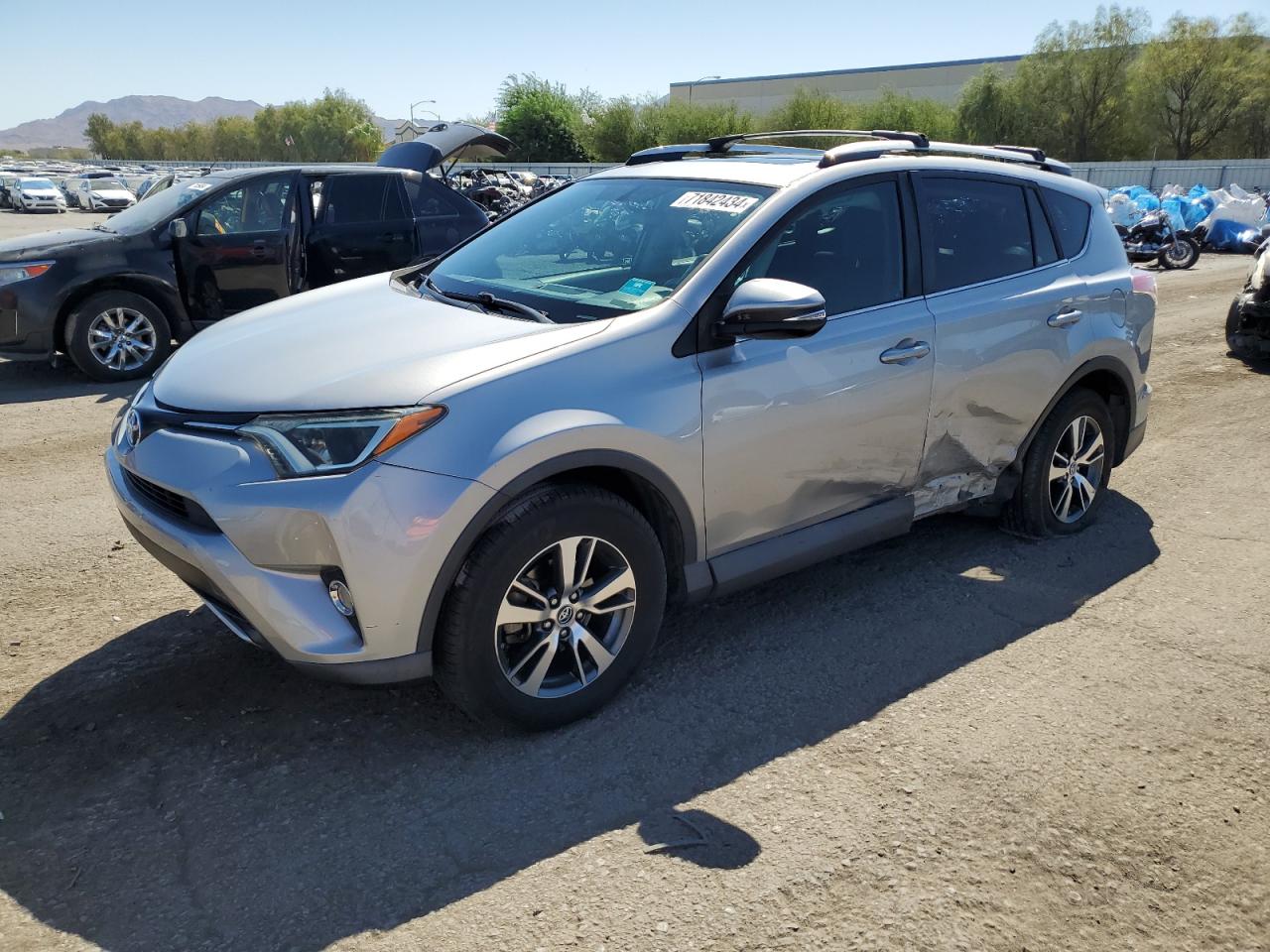 2T3WFREV8GW273128 2016 TOYOTA RAV 4 - Image 1