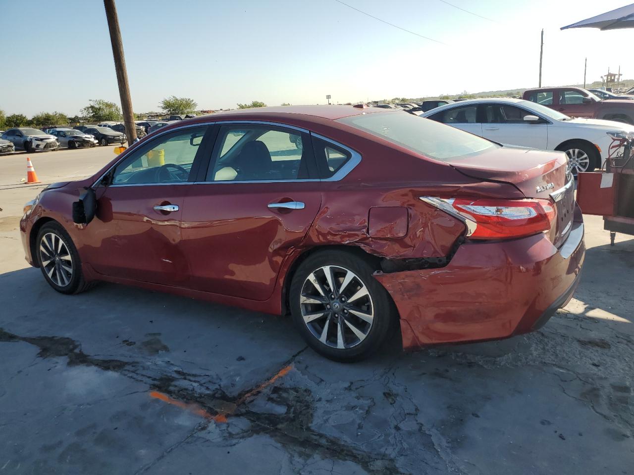 1N4AL3AP0HC207500 2017 NISSAN ALTIMA - Image 2