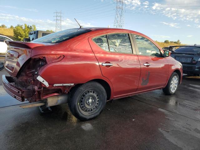  NISSAN VERSA 2019 Красный