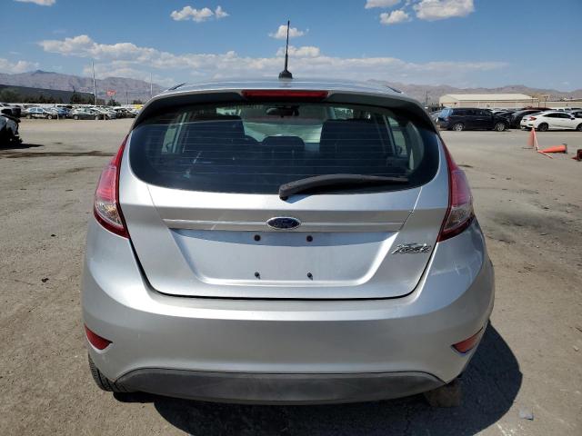  FORD FIESTA 2015 Silver