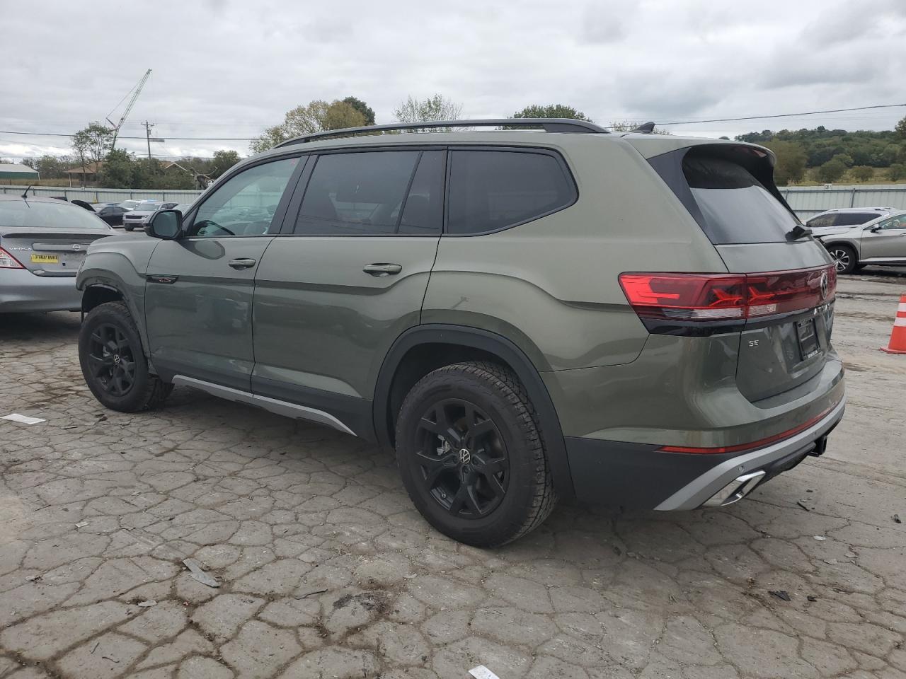 2024 Volkswagen Atlas Peak Edition Se VIN: 1V2CR2CA1RC575463 Lot: 70576114