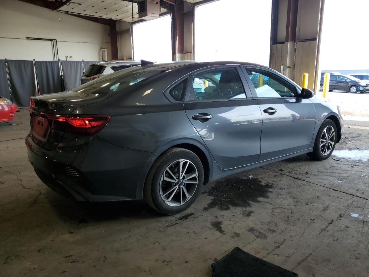 2022 Kia Forte - Image 3