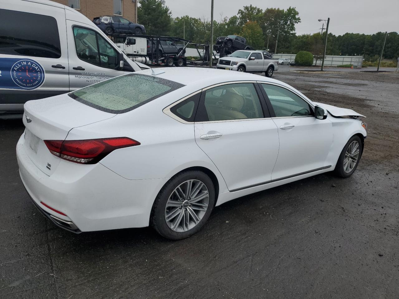 KMHGN4JE0JU240981 2018 Genesis G80 Base