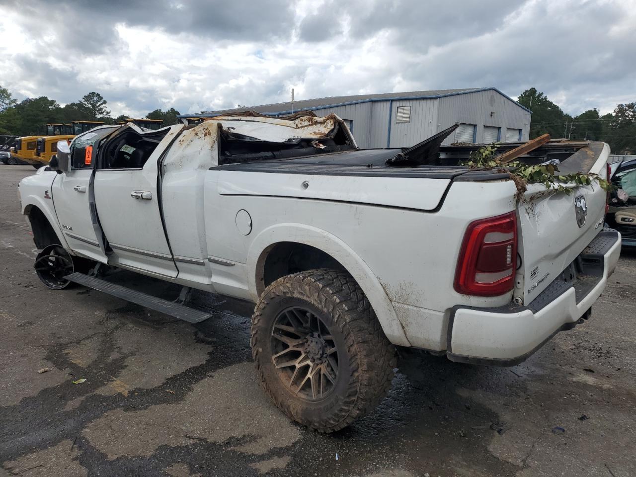 2020 RAM 2500 - Image 2