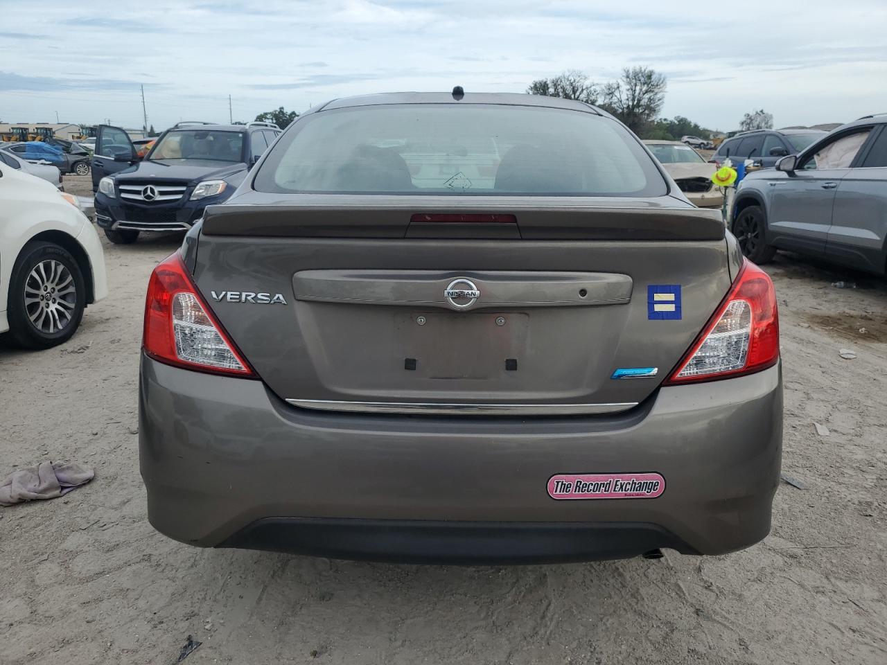 2016 Nissan Versa S VIN: 3N1CN7AP9GL874673 Lot: 73012654