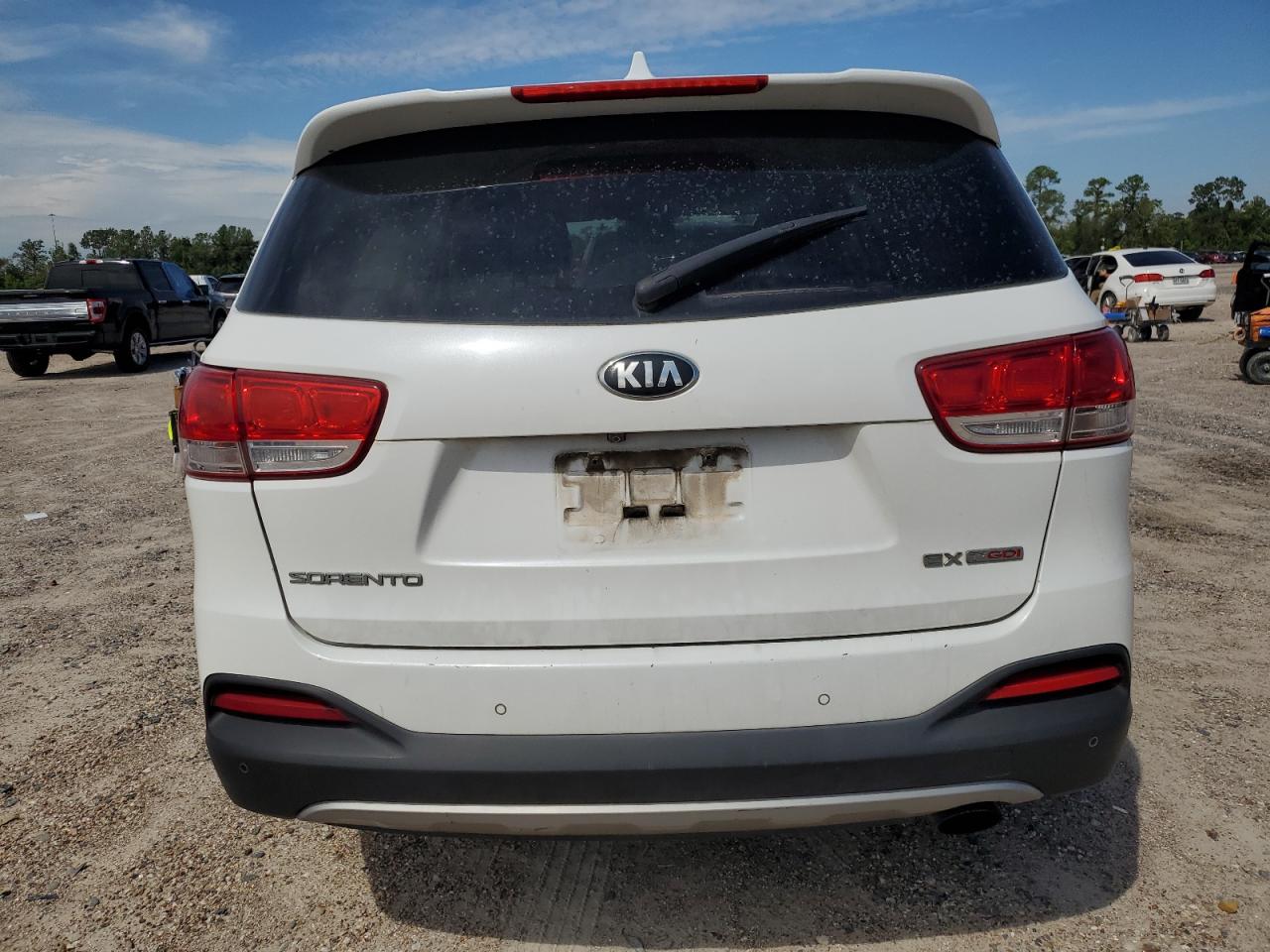 2016 Kia Sorento Ex VIN: 5XYPH4A14GG039684 Lot: 70053234