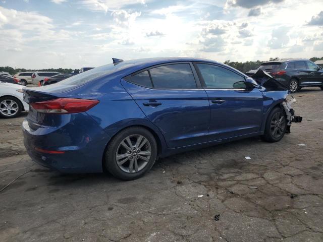  HYUNDAI ELANTRA 2017 Синий