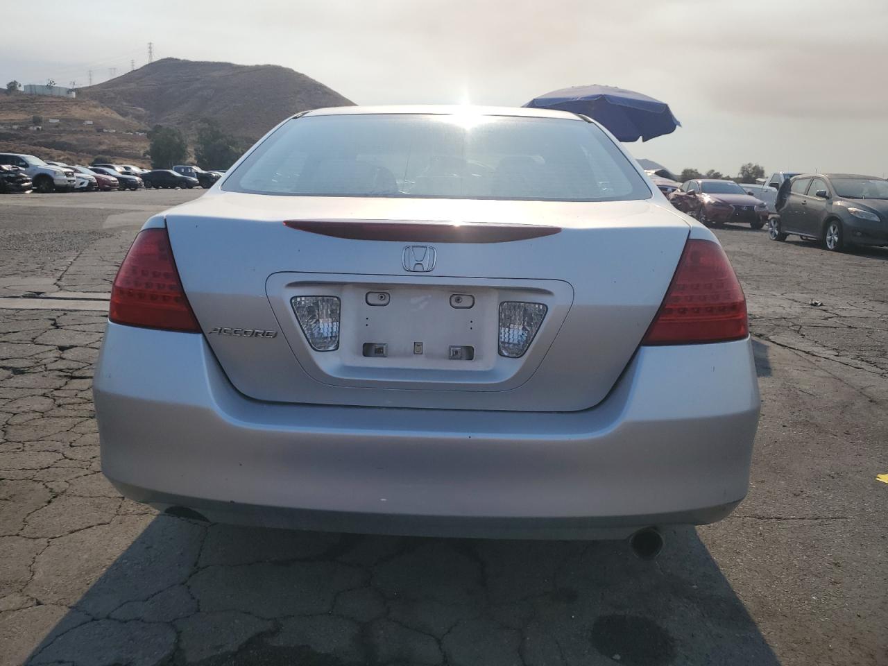 2007 Honda Accord Lx VIN: 1HGCM56487A222025 Lot: 70480324