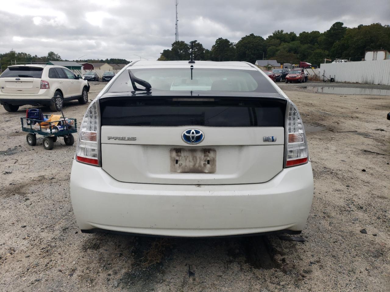 JTDKN3DU0B1371679 2011 Toyota Prius