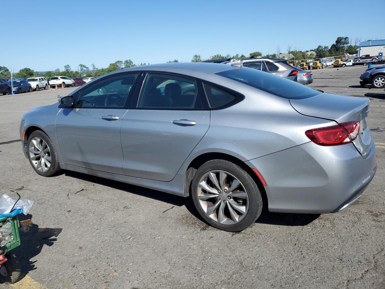 2015 Chrysler 200 - Image 2