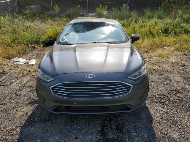 3FA6P0T95LR150115 Ford Fusion SE 5