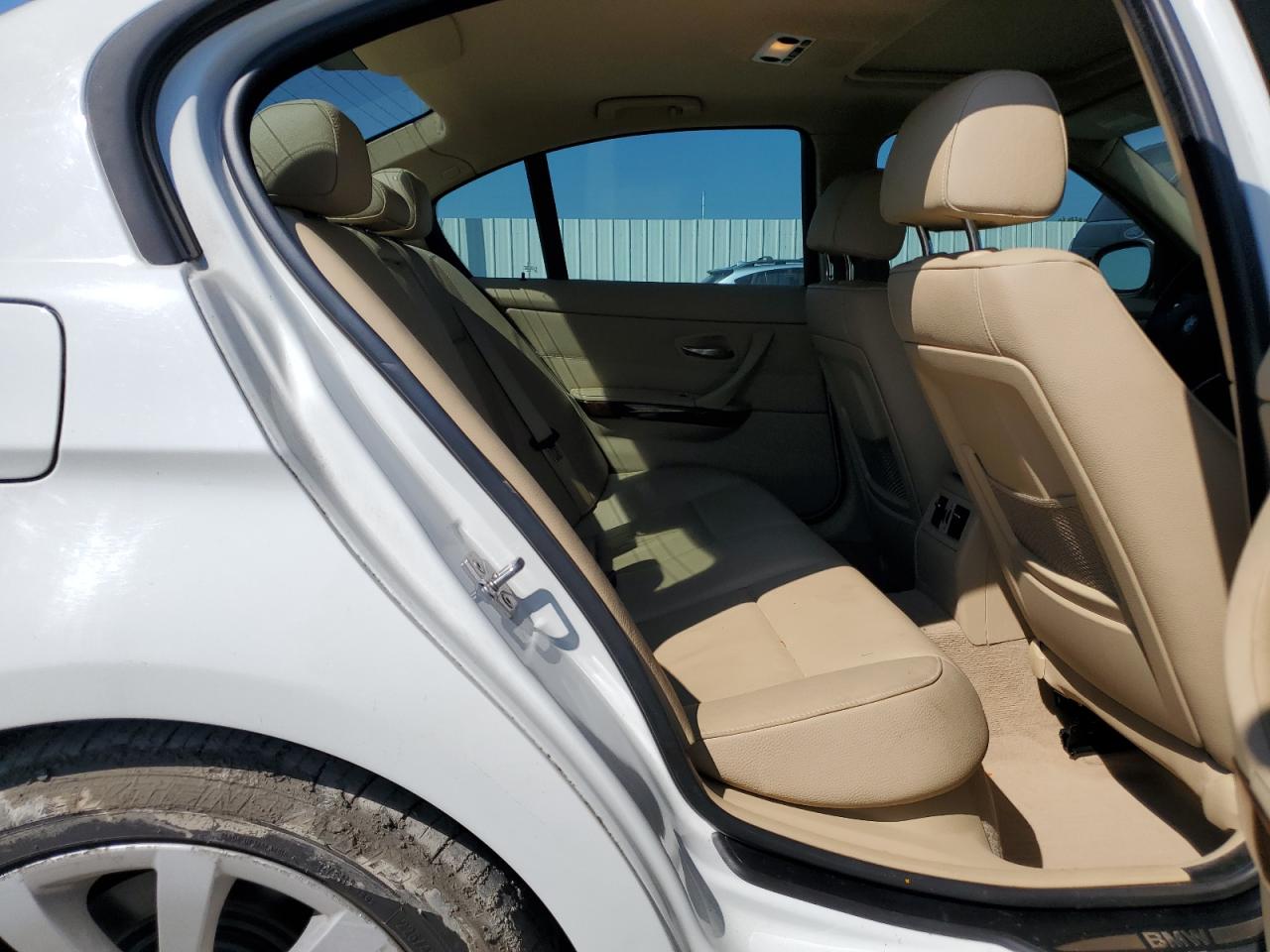 2009 BMW 328 I VIN: WBAPH77599NM47120 Lot: 72734614