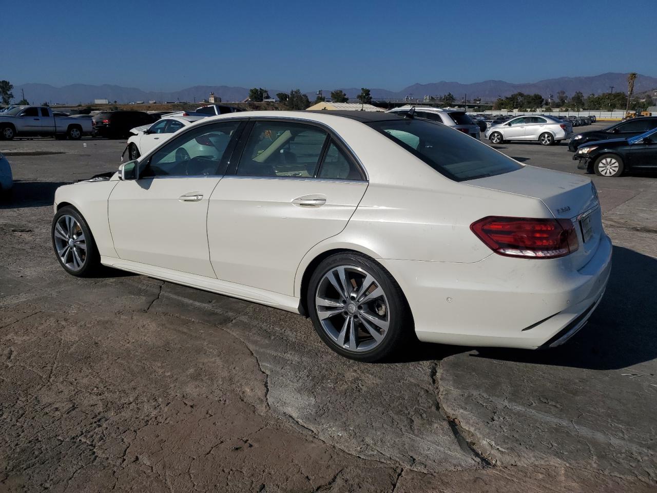 2016 Mercedes-Benz E-klasse - Image 2