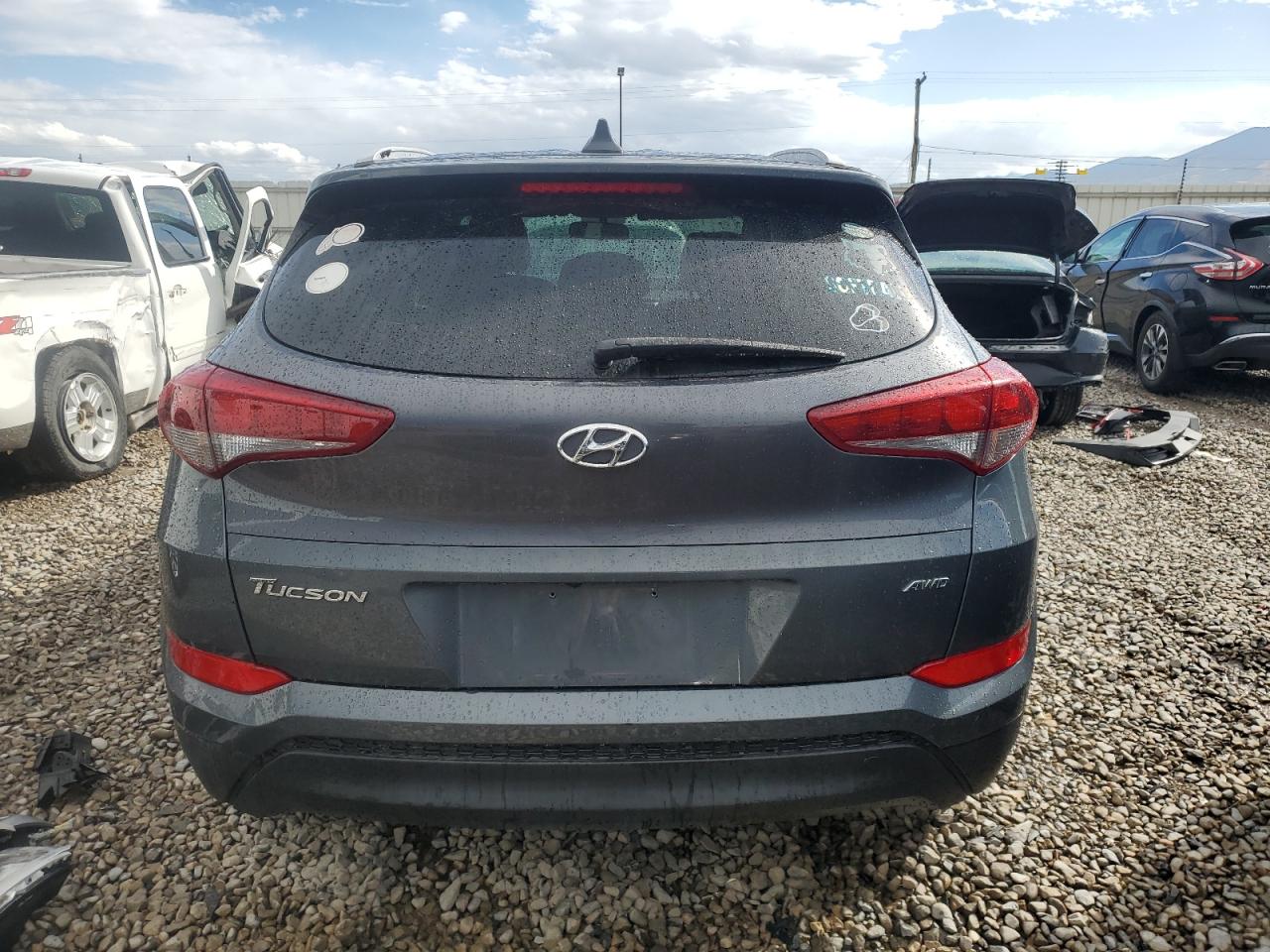 KM8J3CA43JU599142 2018 Hyundai Tucson Sel