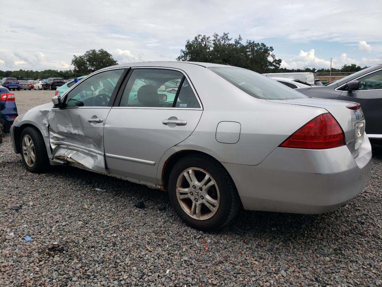 2007 Honda Accord - Image 2