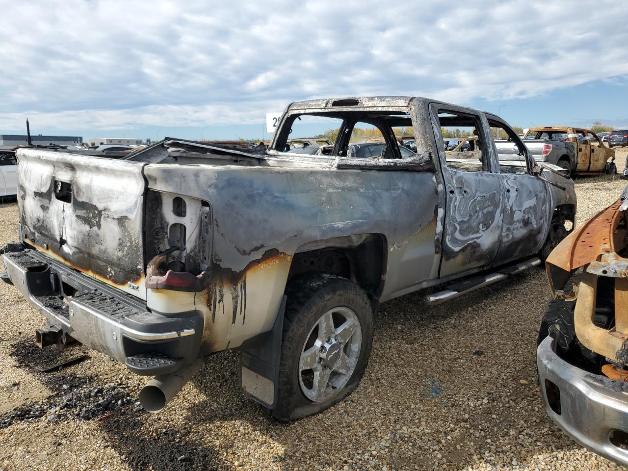 2015 Chevrolet Silverado - Image 3