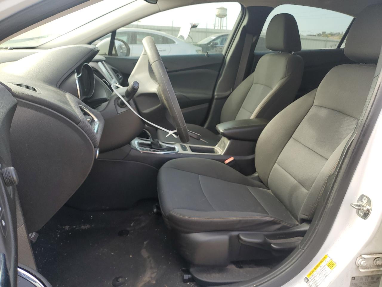 2017 Chevrolet Cruze - Image 7