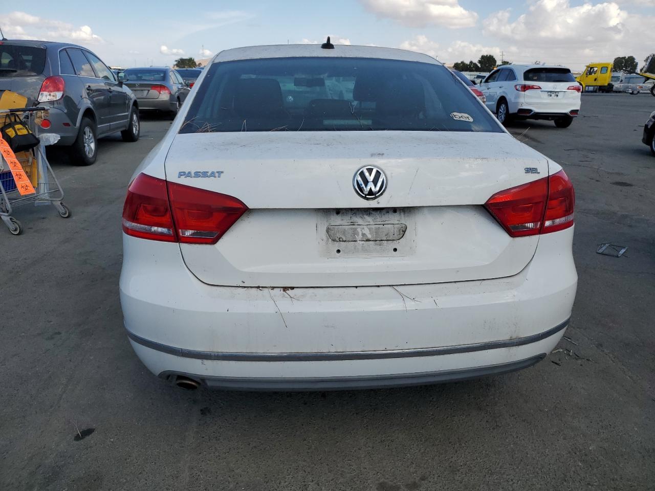 2013 Volkswagen Passat Sel VIN: 1VWCP7A34DC071374 Lot: 71318784