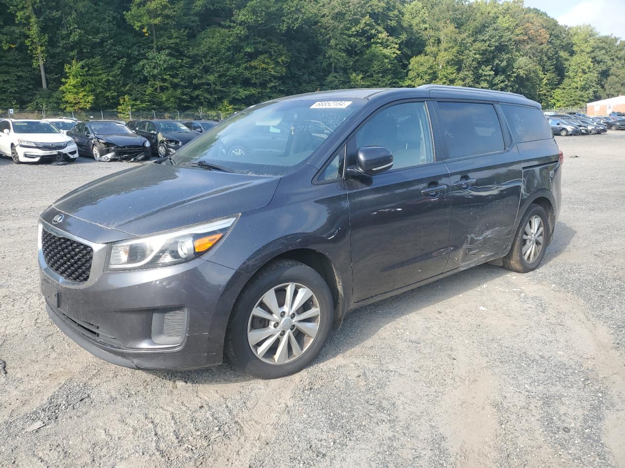 KNDMB5C11G6127702 2016 KIA SEDONA - Image 1