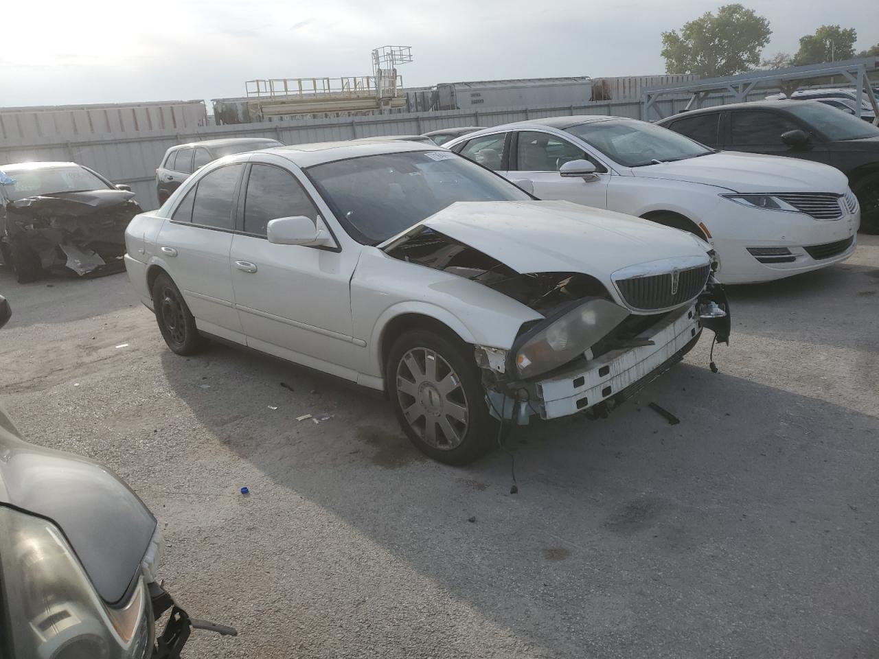 2003 Lincoln LS - Image 4