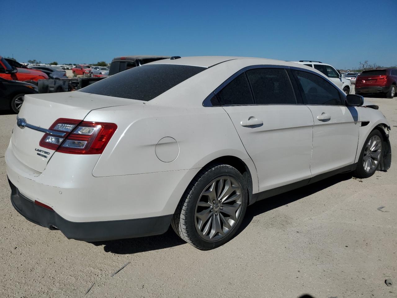 VIN 1FAHP2F80EG137466 2014 FORD TAURUS no.3