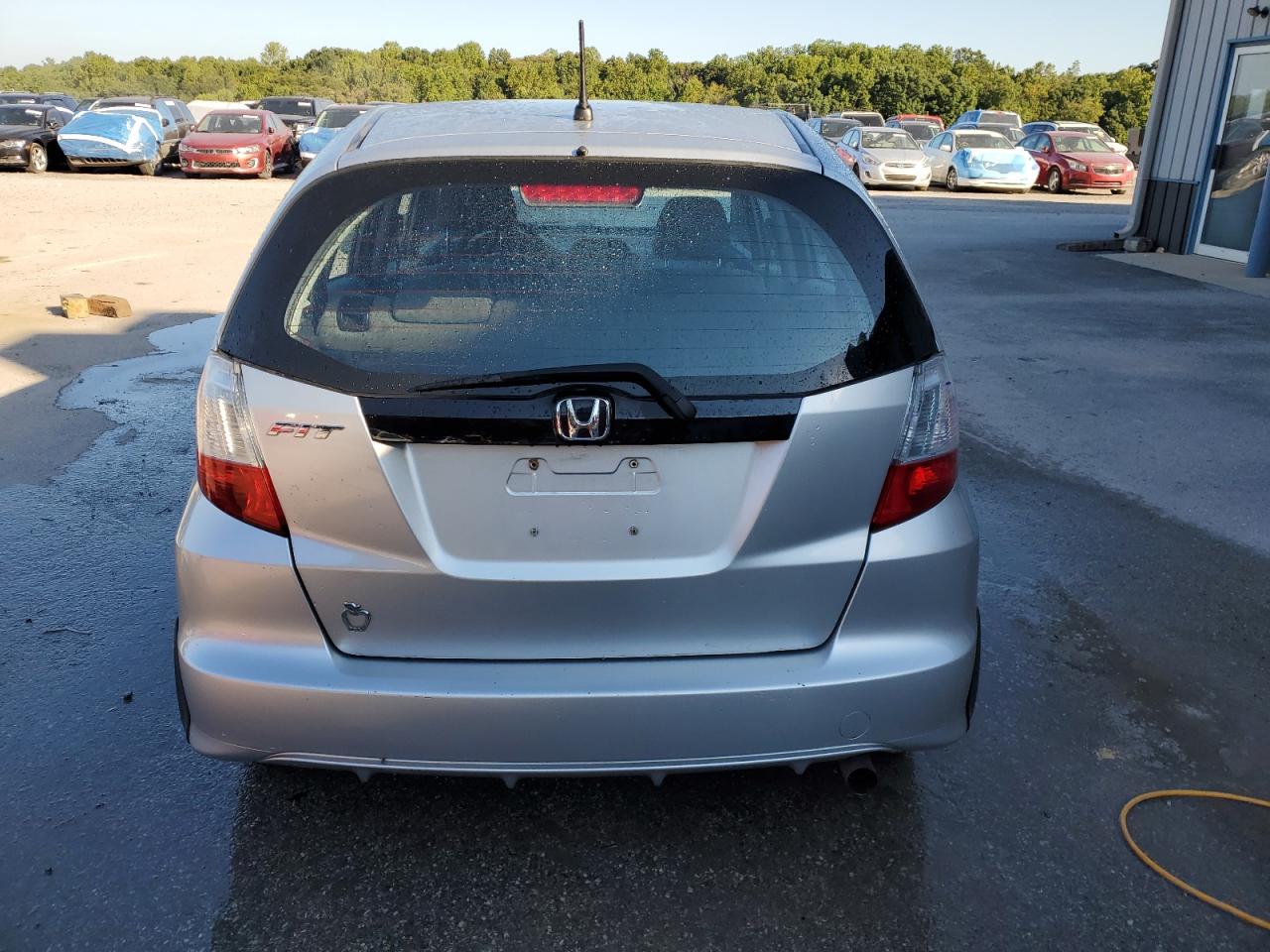 2011 Honda Fit VIN: JHMGE8H33BS002988 Lot: 70486624