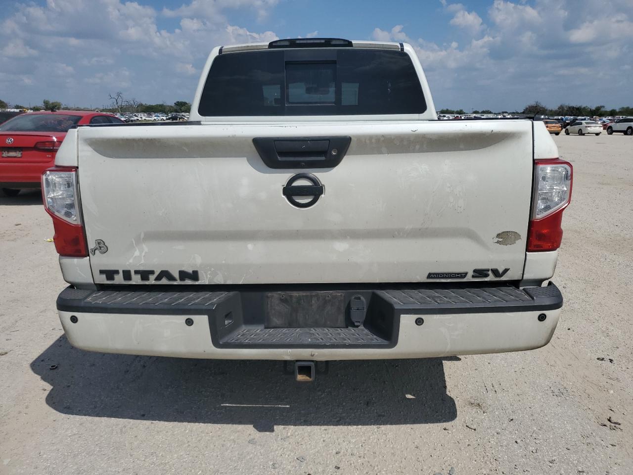 1N6AA1E68JN534241 2018 Nissan Titan Sv