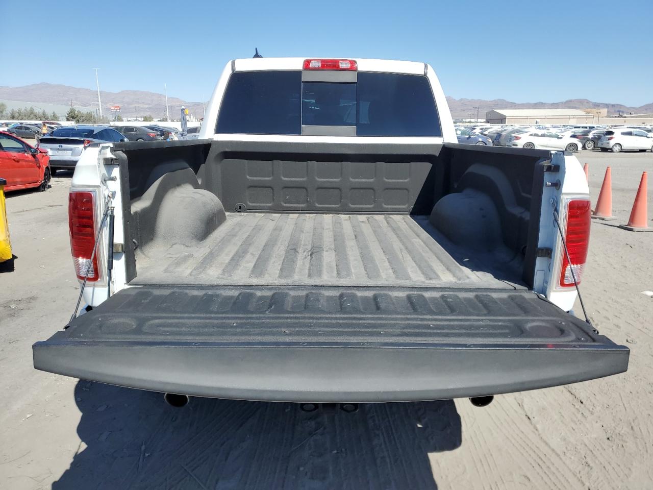 1C6RR6NT8ES391520 2014 Ram 1500 Laramie