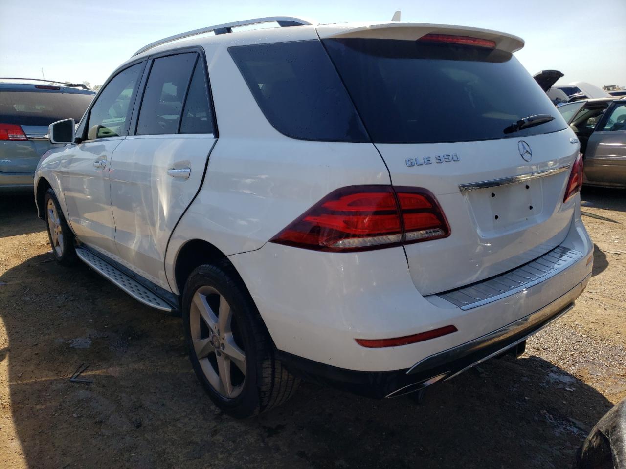 VIN 4JGDA5HB2GA806326 2016 MERCEDES-BENZ GLE-CLASS no.2