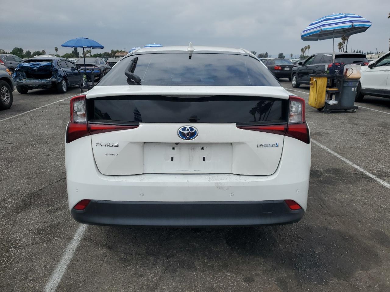 2020 Toyota Prius L VIN: JTDKARFU7L3110860 Lot: 72014444