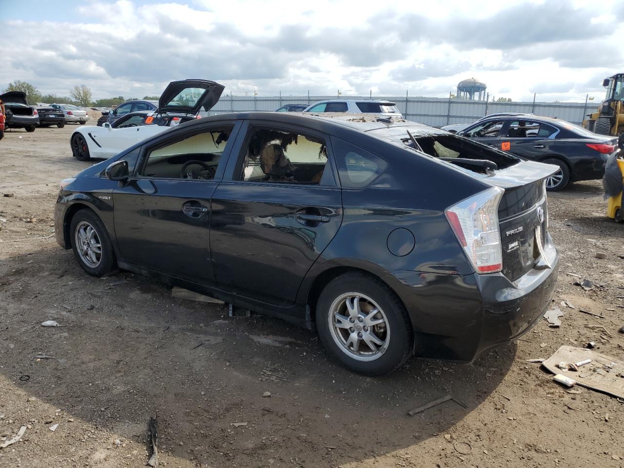 2010 Toyota Prius - Image 2