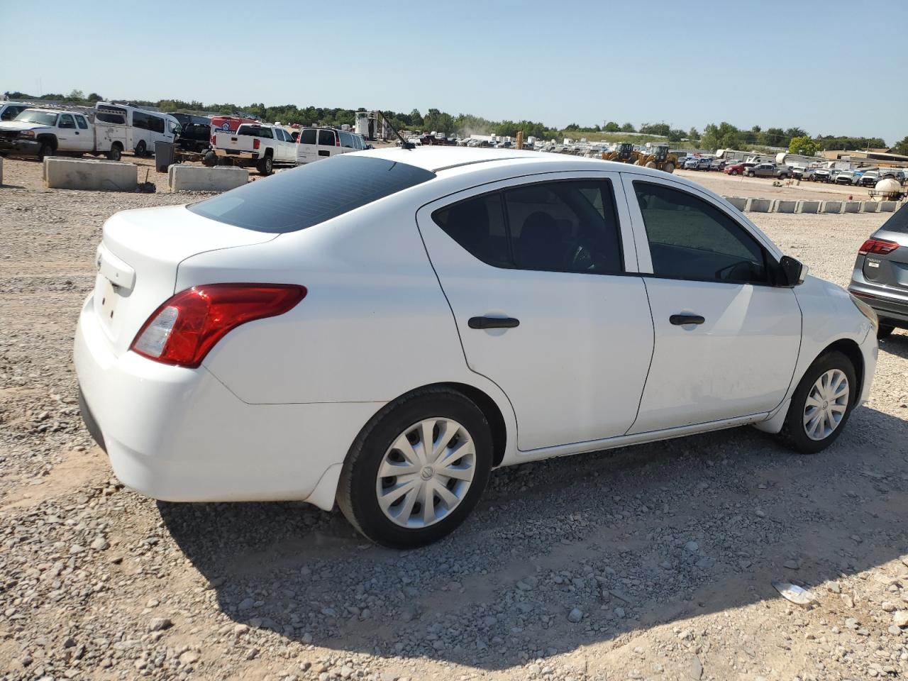 VIN 3N1CN7AP2GL829185 2016 NISSAN VERSA no.3