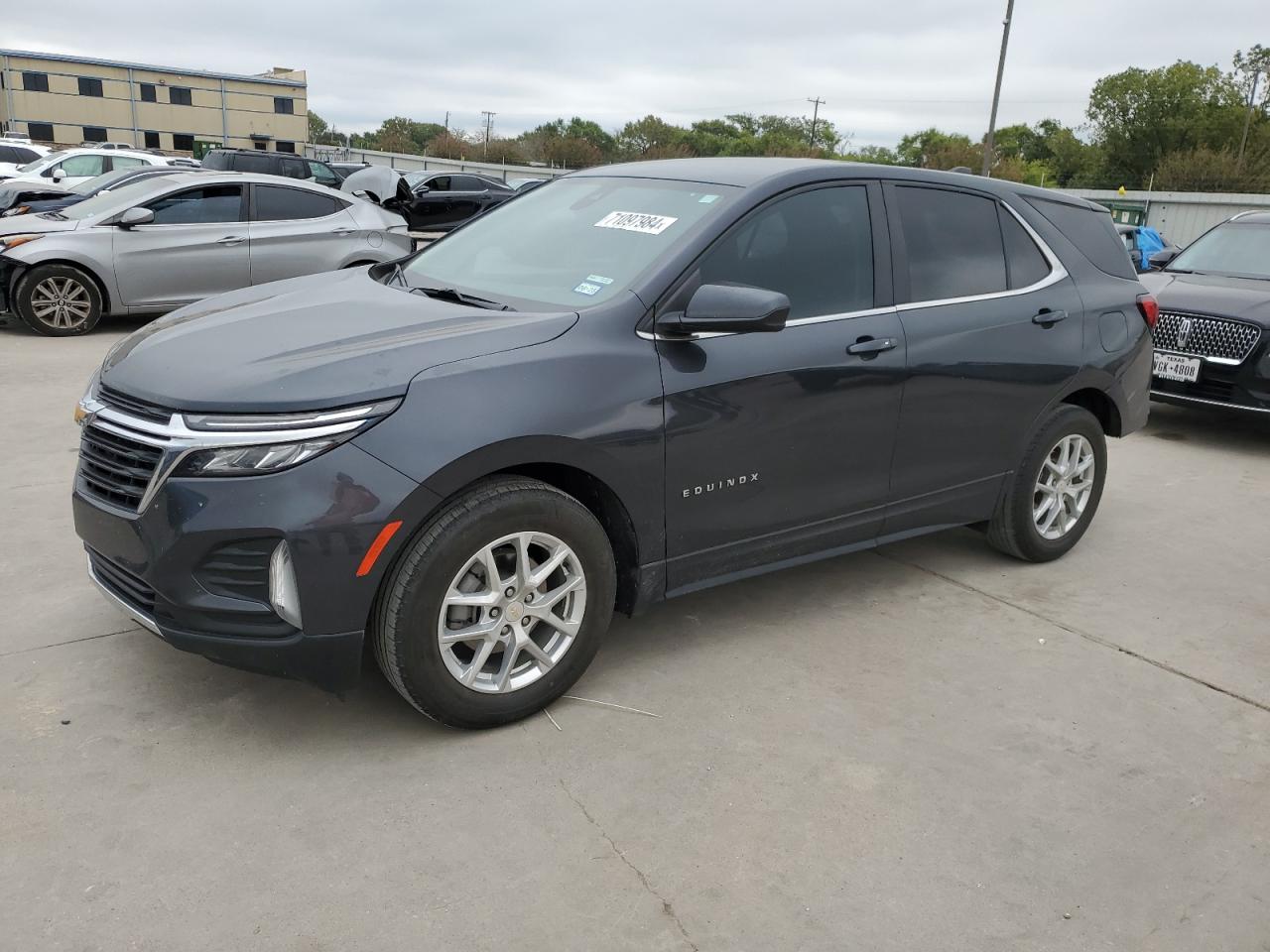 3GNAXKEV6NS182584 2022 CHEVROLET EQUINOX - Image 1