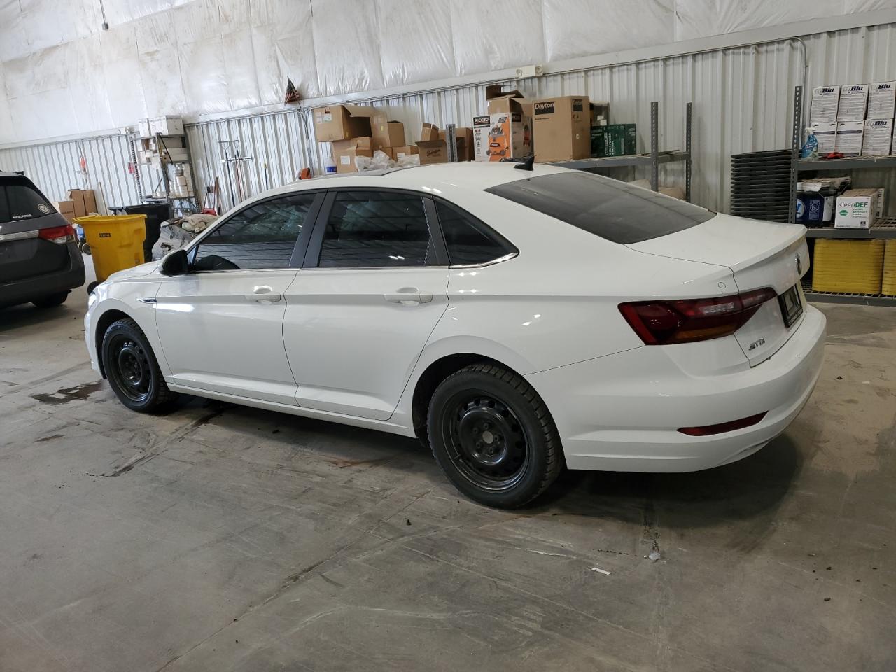 2019 Volkswagen Jetta - Image 2