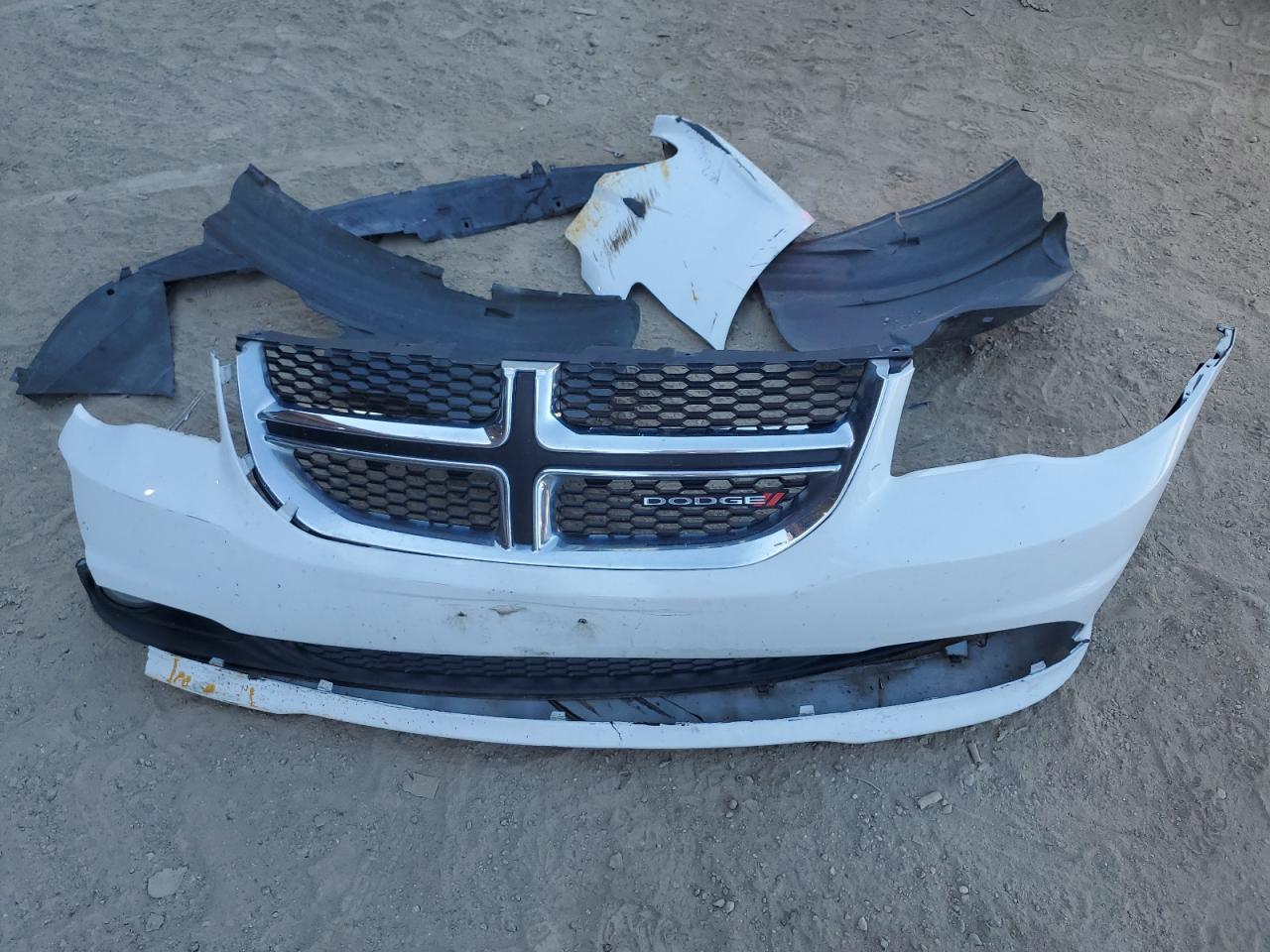 2C4RDGCGXJR264346 2018 Dodge Grand Caravan Sxt