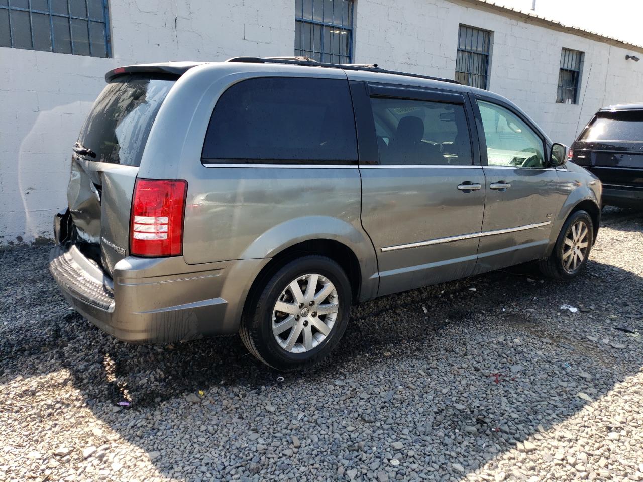 2009 Chrysler Town & Country Touring VIN: 2A8HR54199R646075 Lot: 70599344