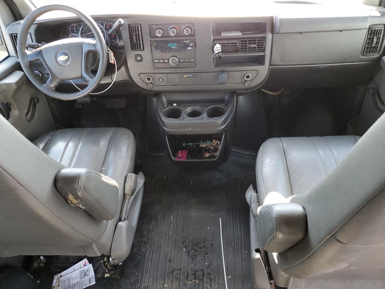 1GCSGAFX1B1159010 2011 Chevrolet Express G1500