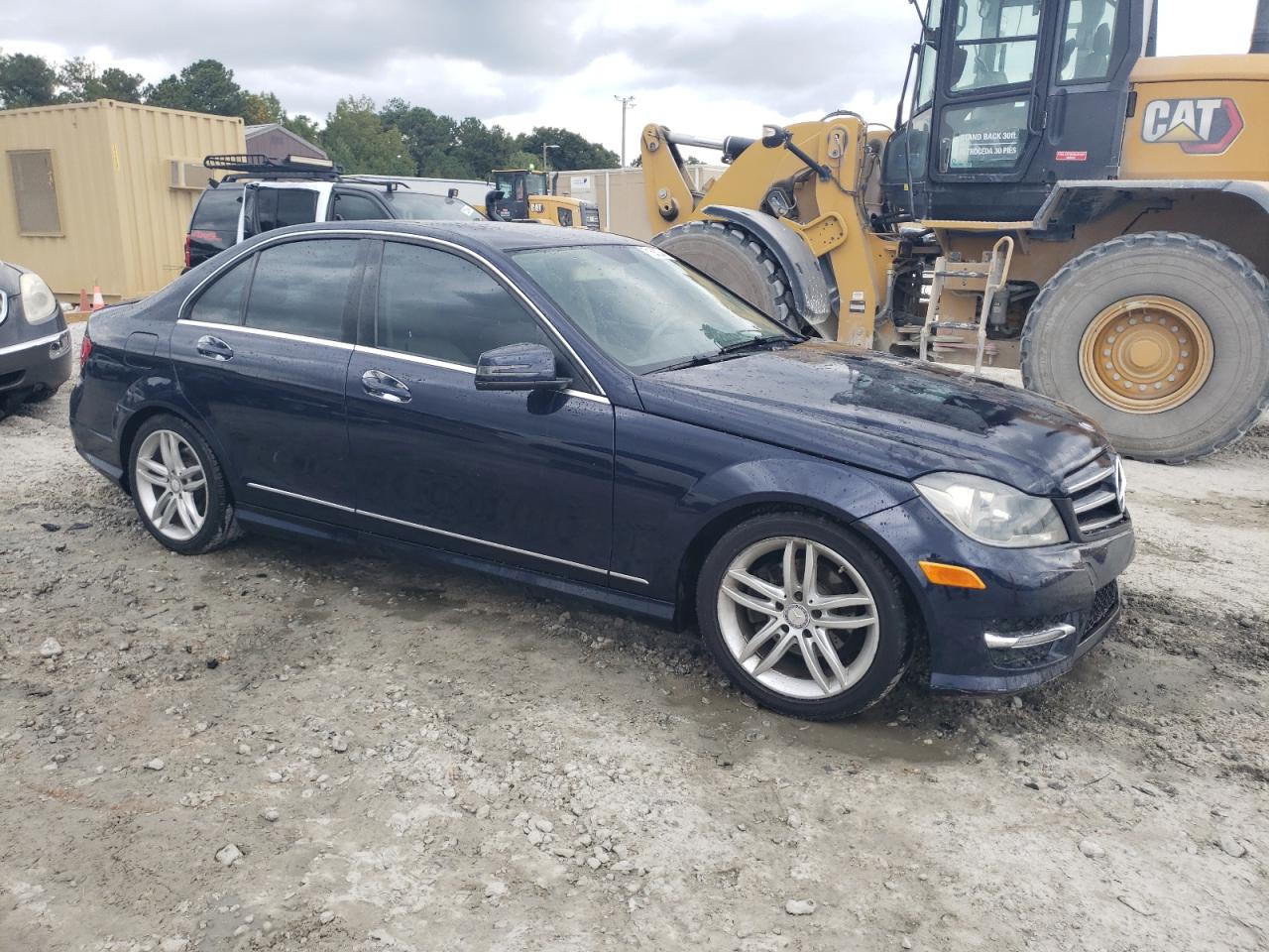 VIN WDDGF4HBXEA891335 2014 MERCEDES-BENZ C-CLASS no.4