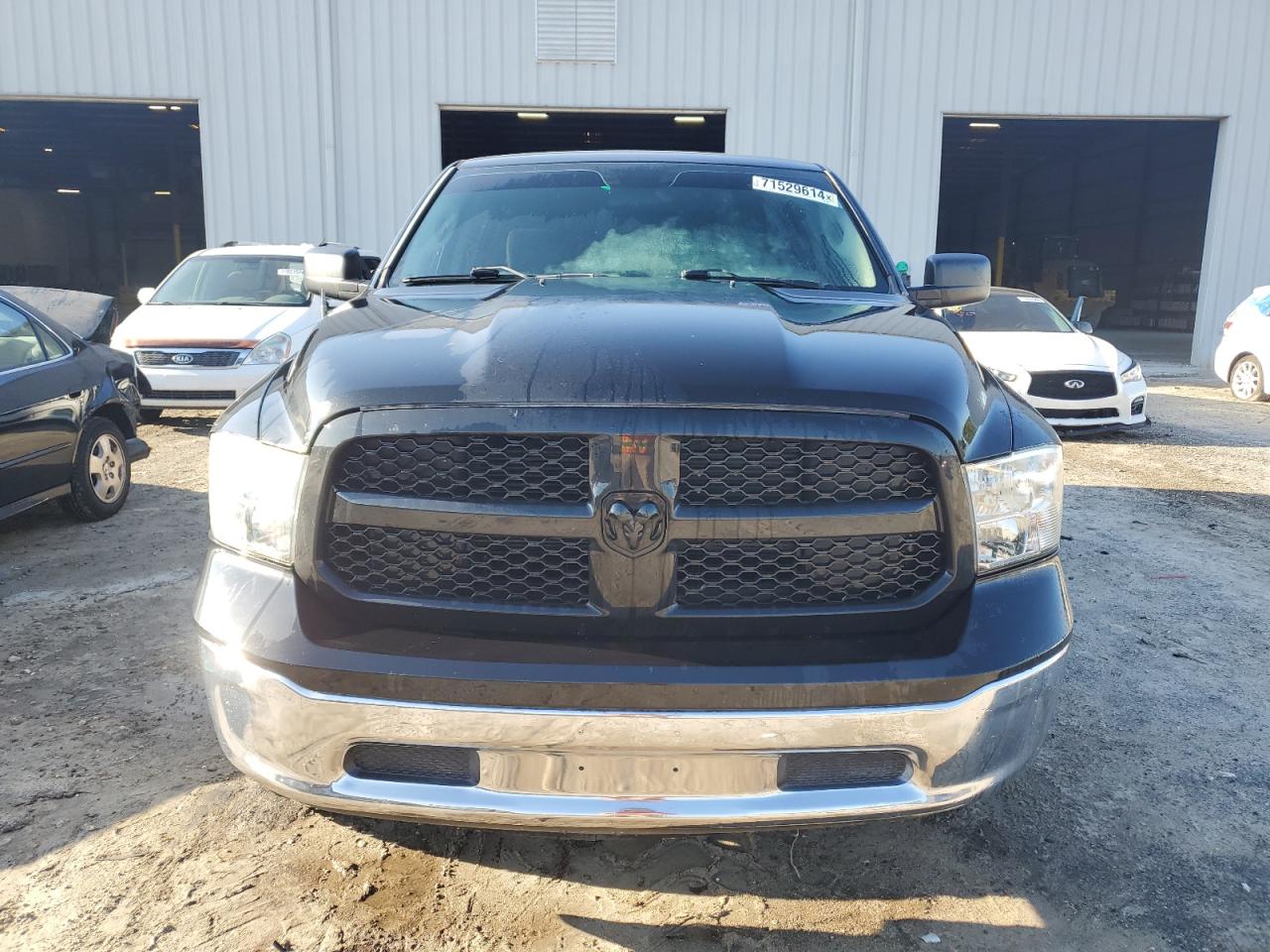 1C6RR7TT3HS598085 2017 Ram 1500 Slt