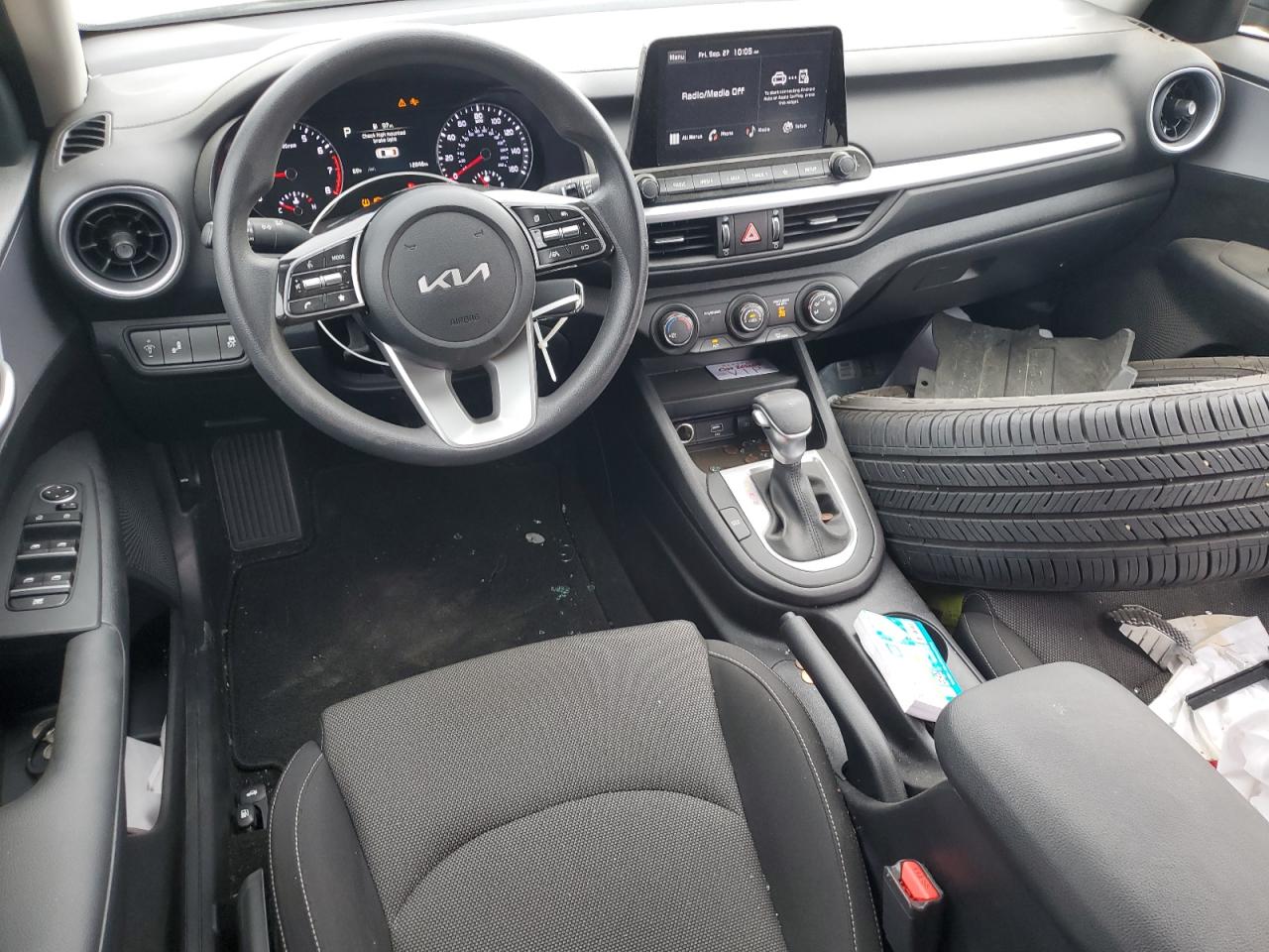 2024 Kia Forte - Image 8